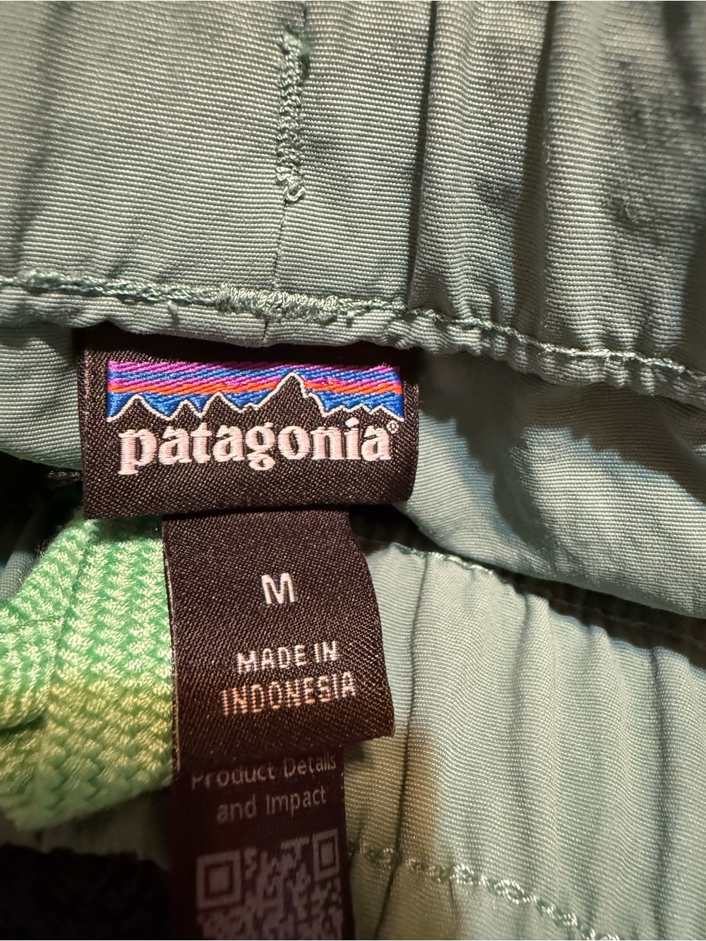 Patagonia Women’s Teal Athletic Shorts - Picture 4 of 5